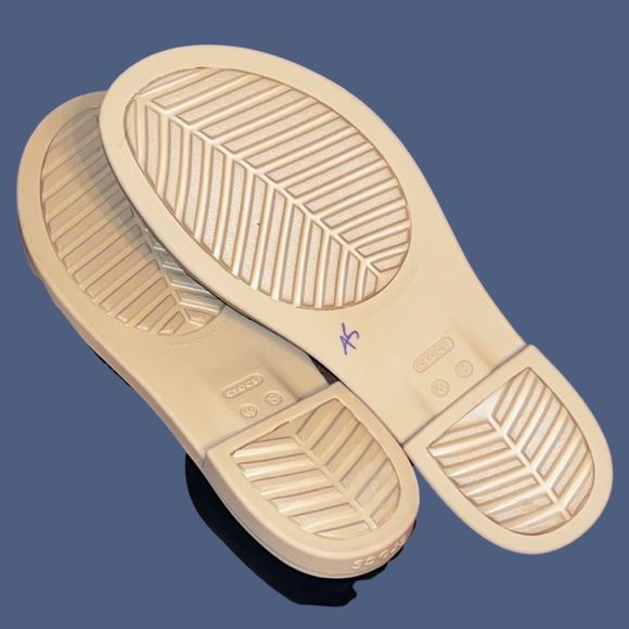 NWOB Crocs womens Tulum Open Flat Black Size 8 - Picture 7 of 8